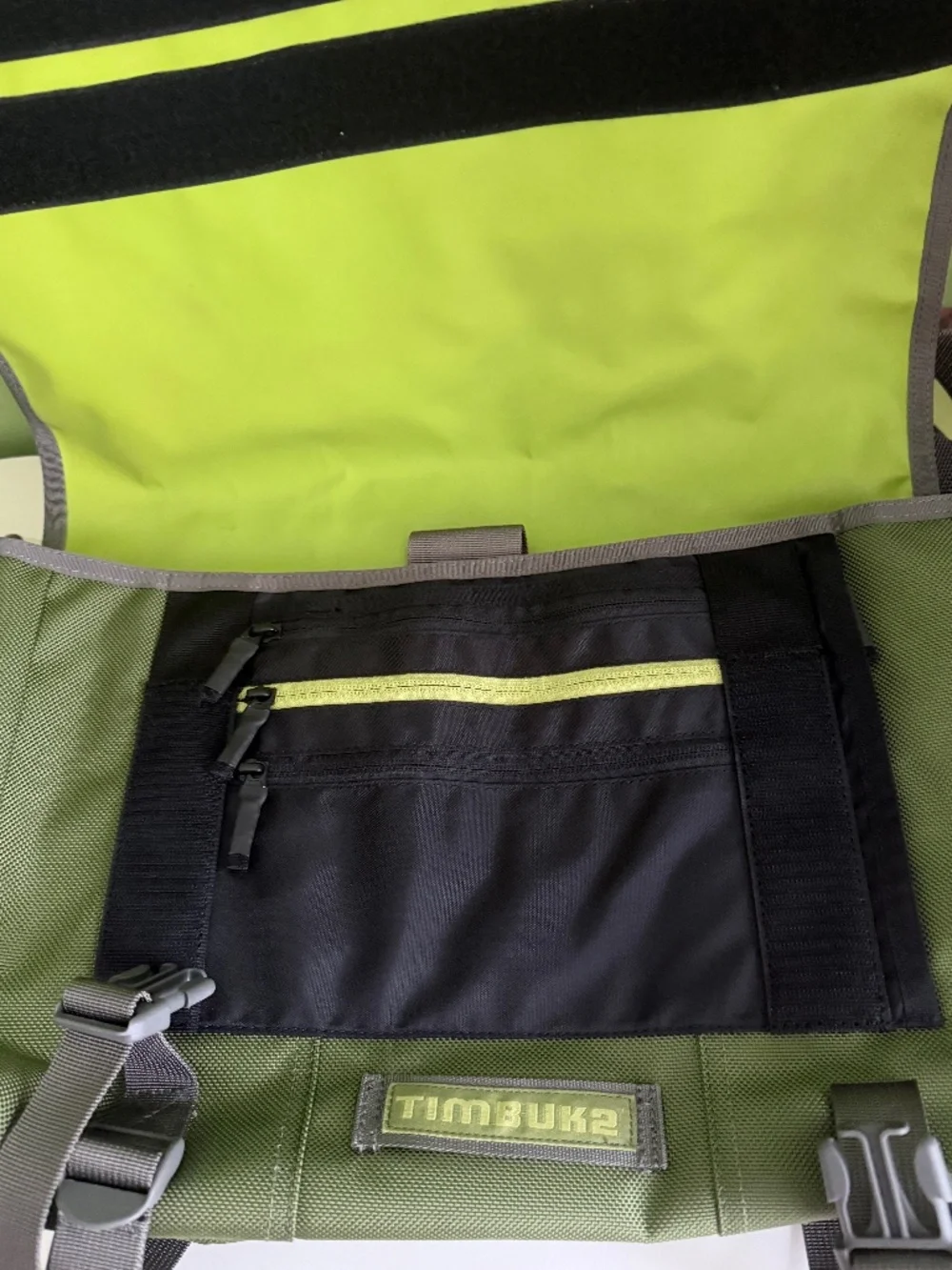 Timbuk2 D-LuX Messager Bondage Bag